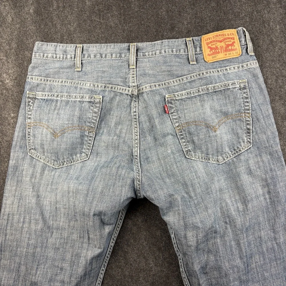 Levi's 569 Loose Straight Jeans Men's 38x32 (Fits 40x31.5) Light Wash